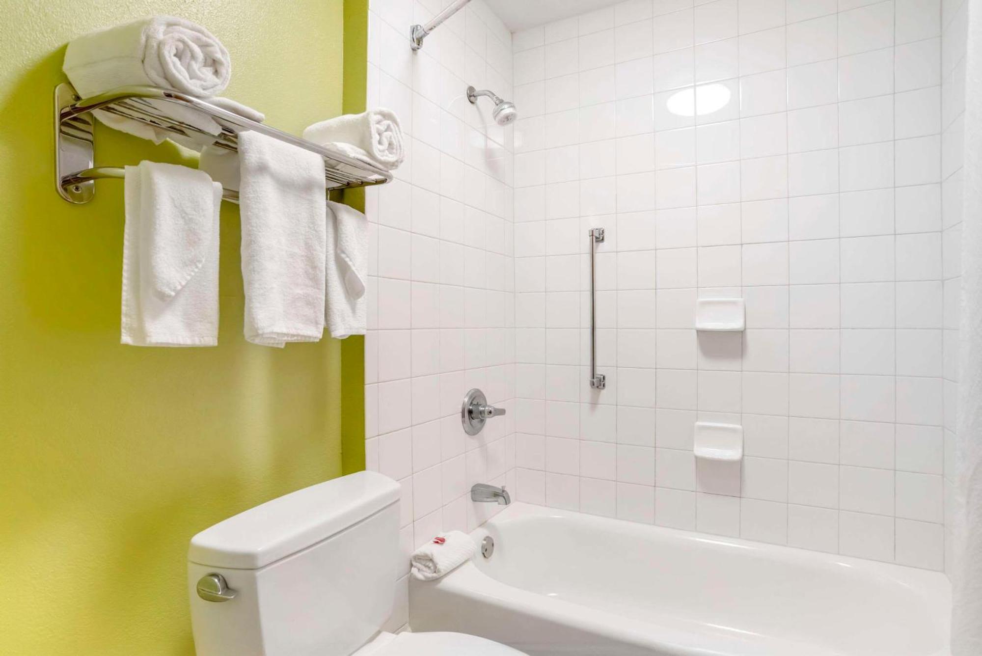 Econo Lodge Moss Point - Pascagoula Экстерьер фото
